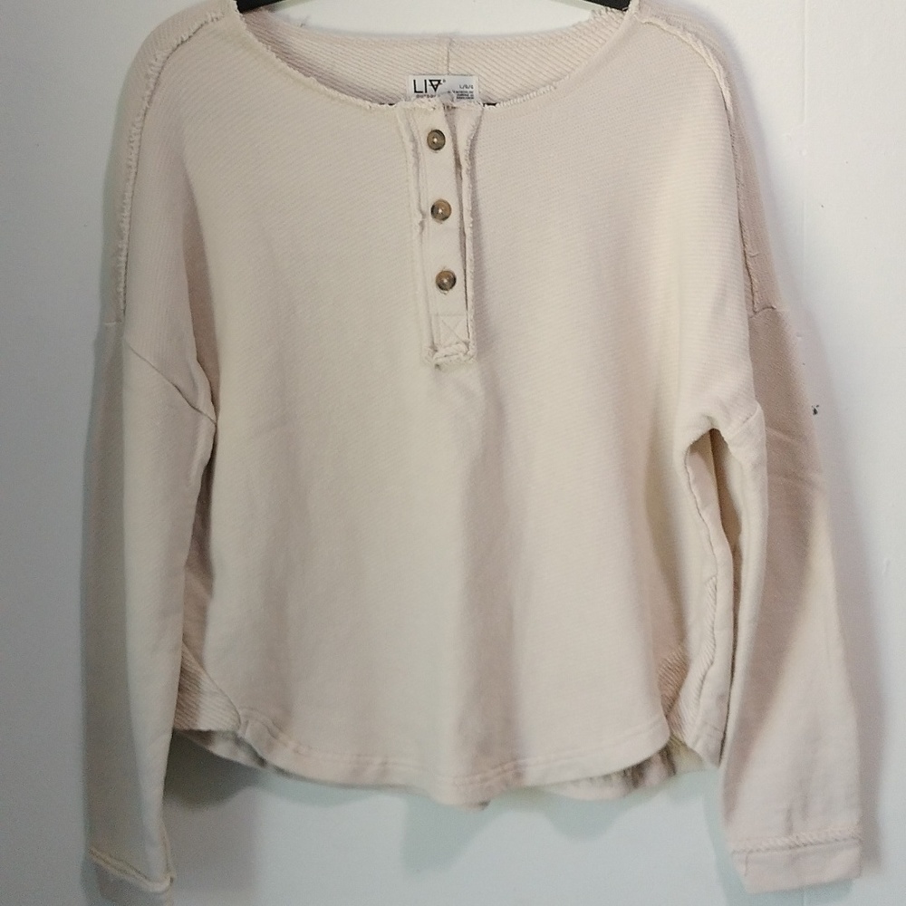 LIV outdoor long sleeve top size L